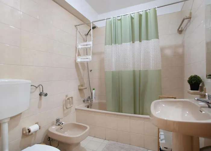 Apartament T0 Grota *